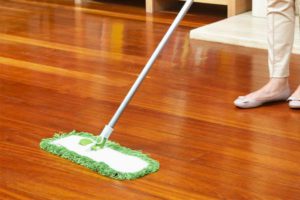 como-limpar-piso-laminado